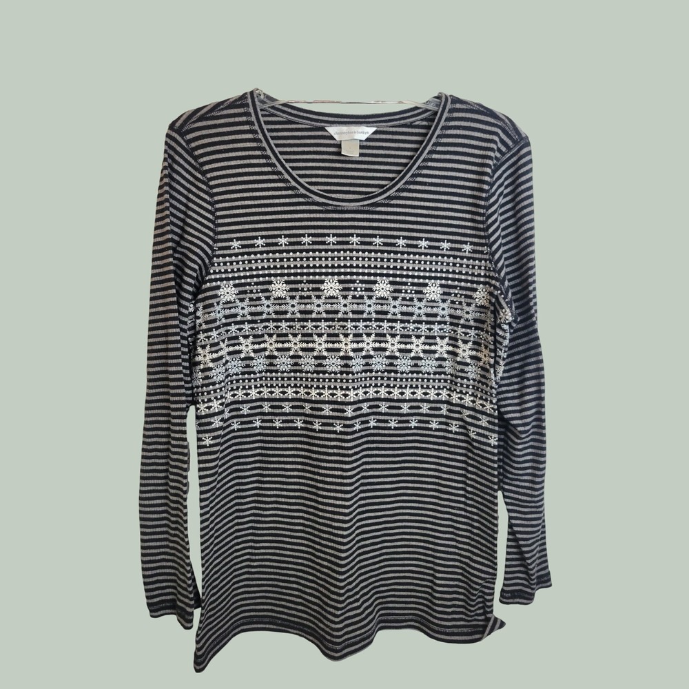 Christopher & Banks Top Ribbed Snowflake Holiday Winter Striped Black Gray Large